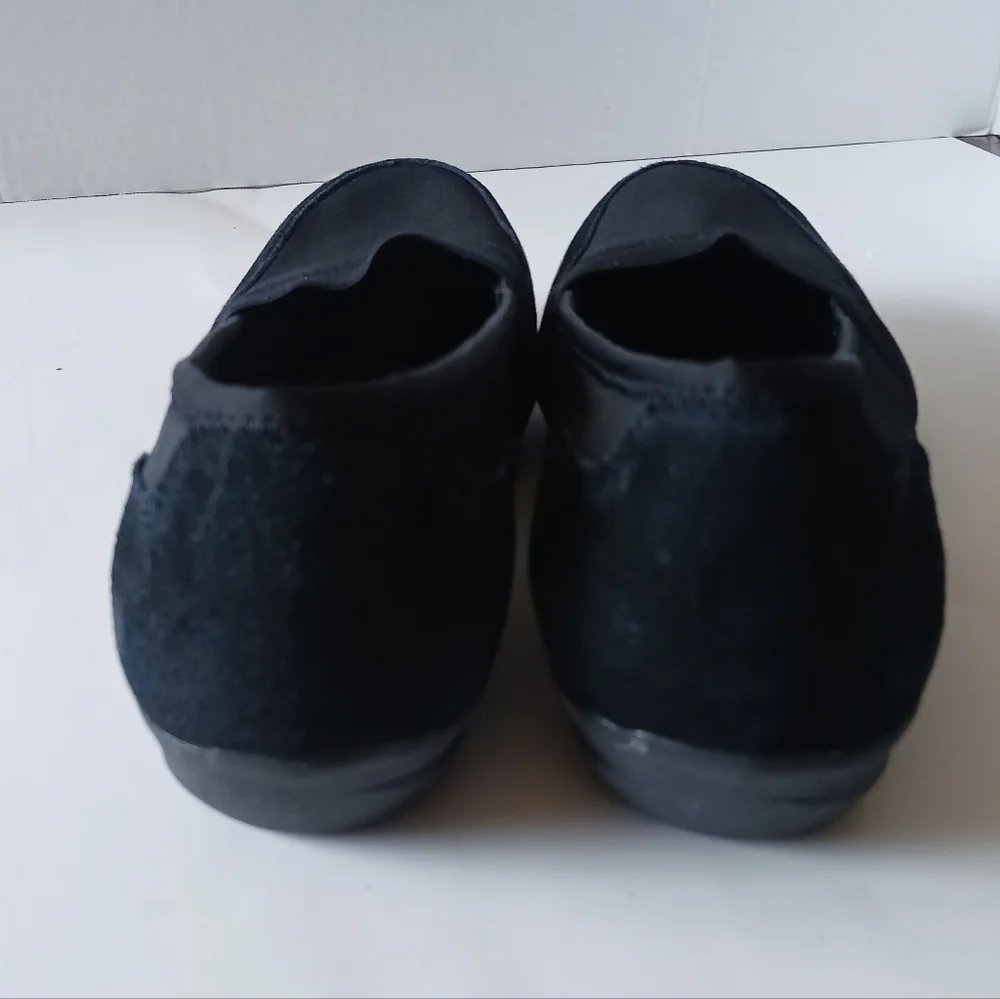 Skechers Women's Black Loafers‎